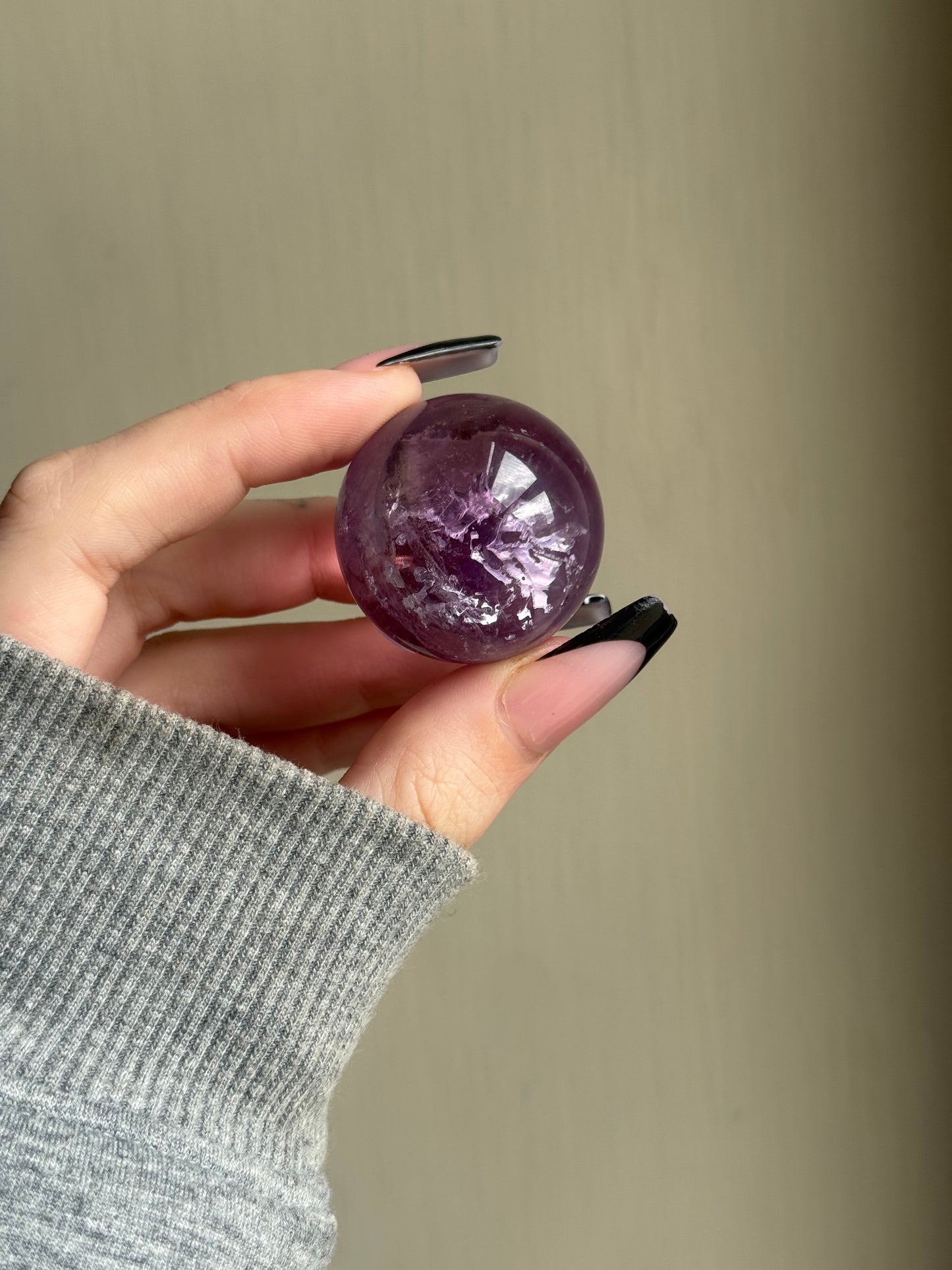 AAA grade amethyst sphere (a)