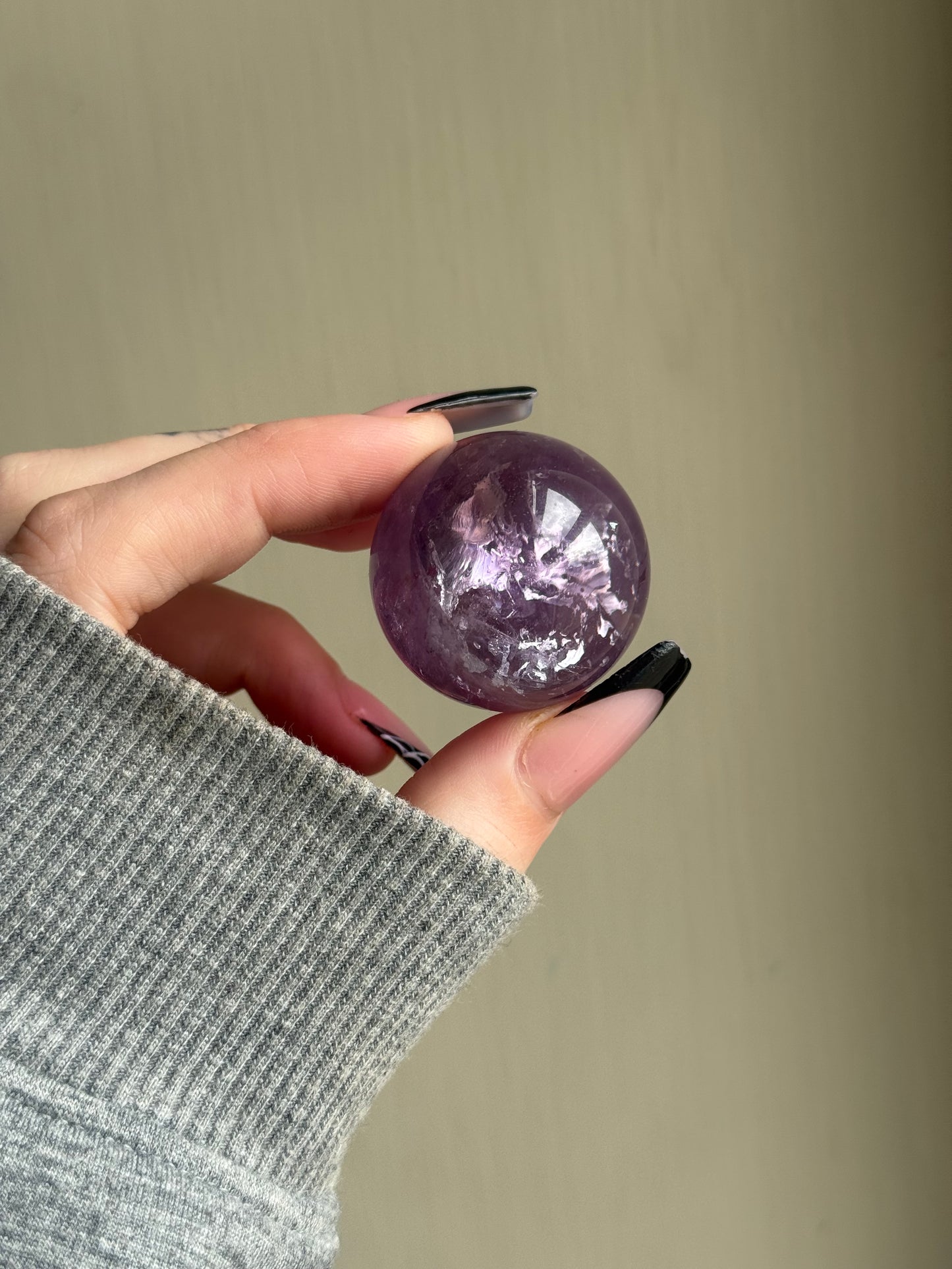 AAA grade amethyst sphere (a)