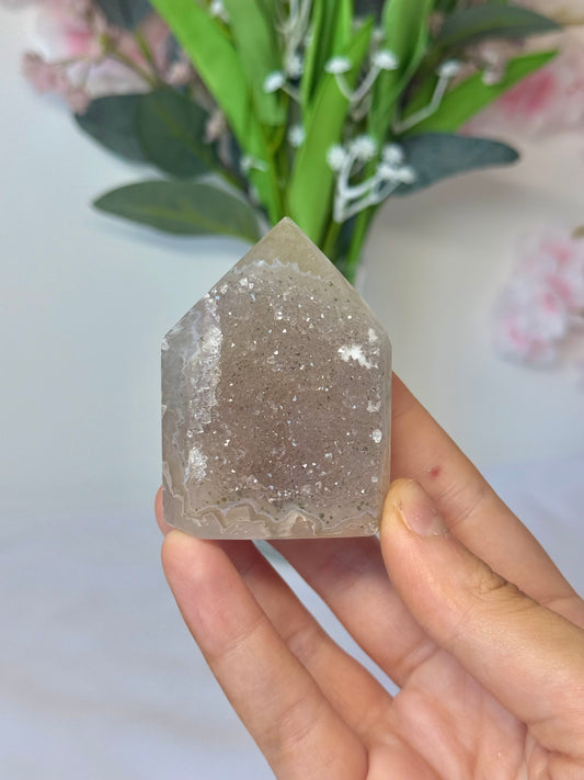 Druzy agate tower (a)