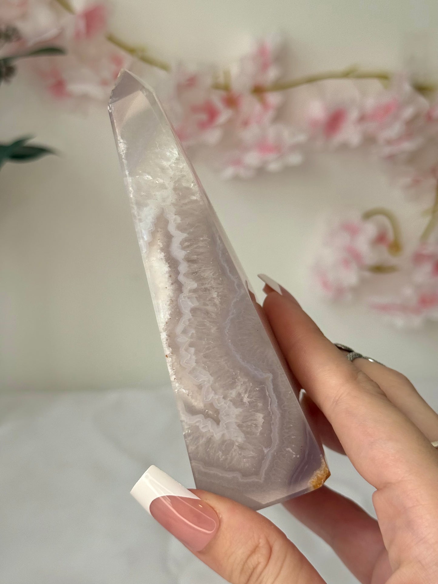 Druzy agate obelisk (a)